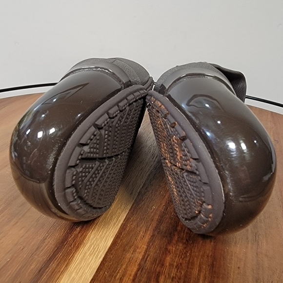 Crocs Brown Ballet Flats with Patent toe cap Size 9 - Picture 13 of 15